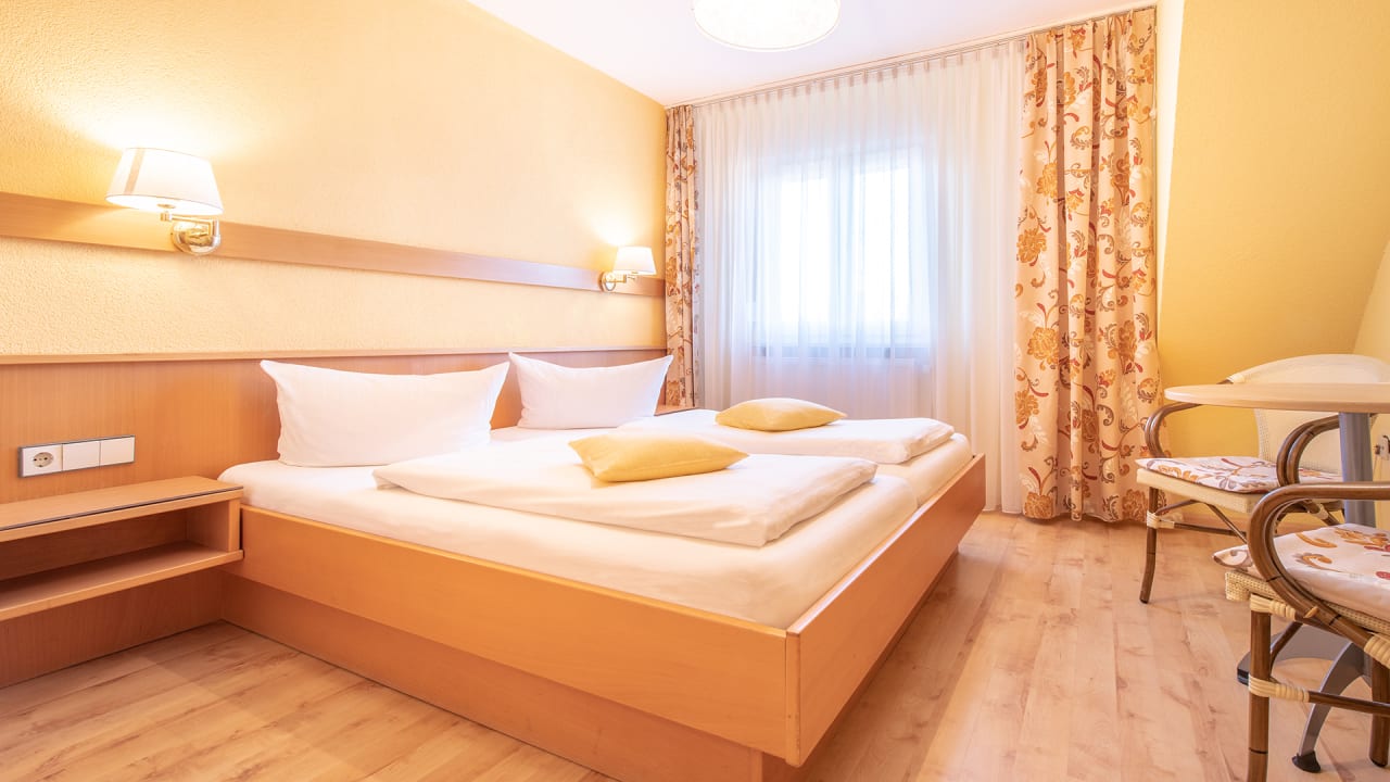 Zimmer Hotel Breisacher Hof-Garni