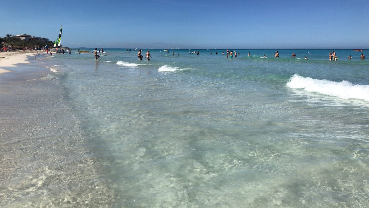 Strand links Playa Vista Azul