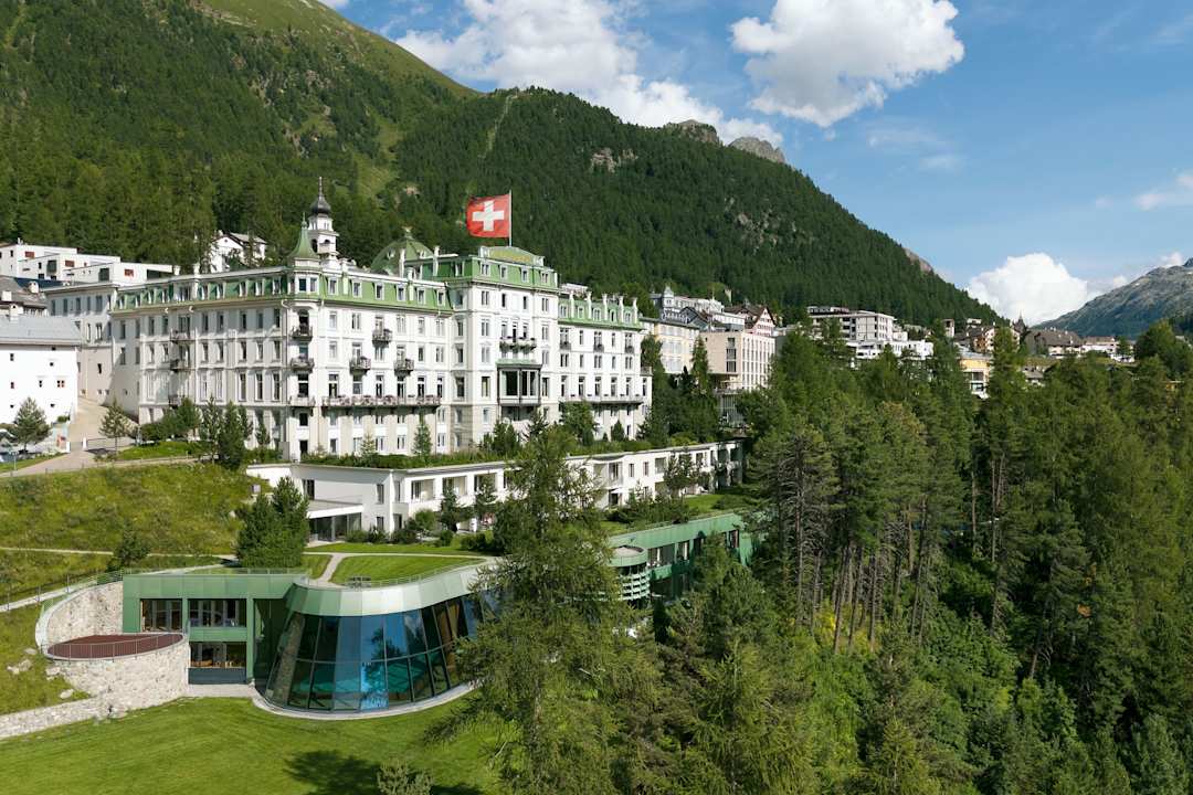 Außenansicht Grand Hotel Kronenhof Pontresina