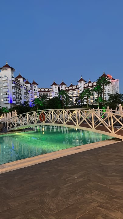 Pool Side Mare Resort & Spa