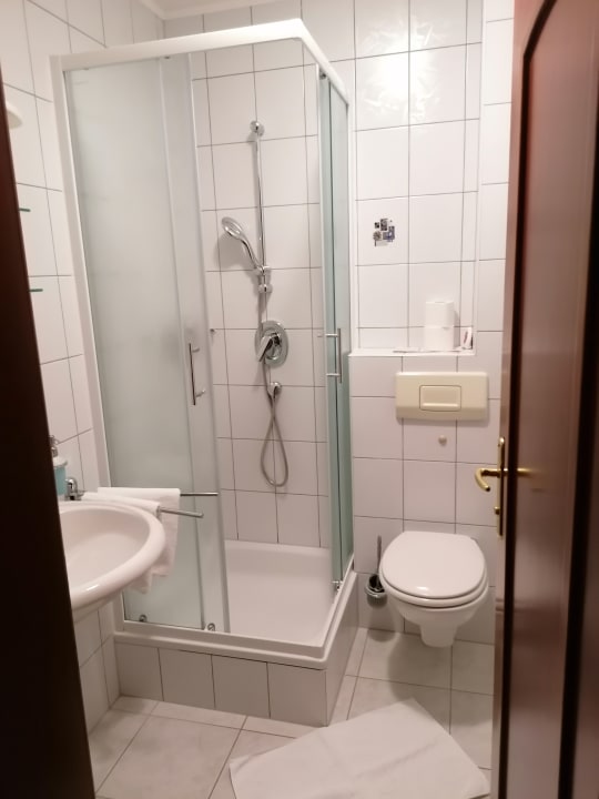 Zimmer Hotel Maestral