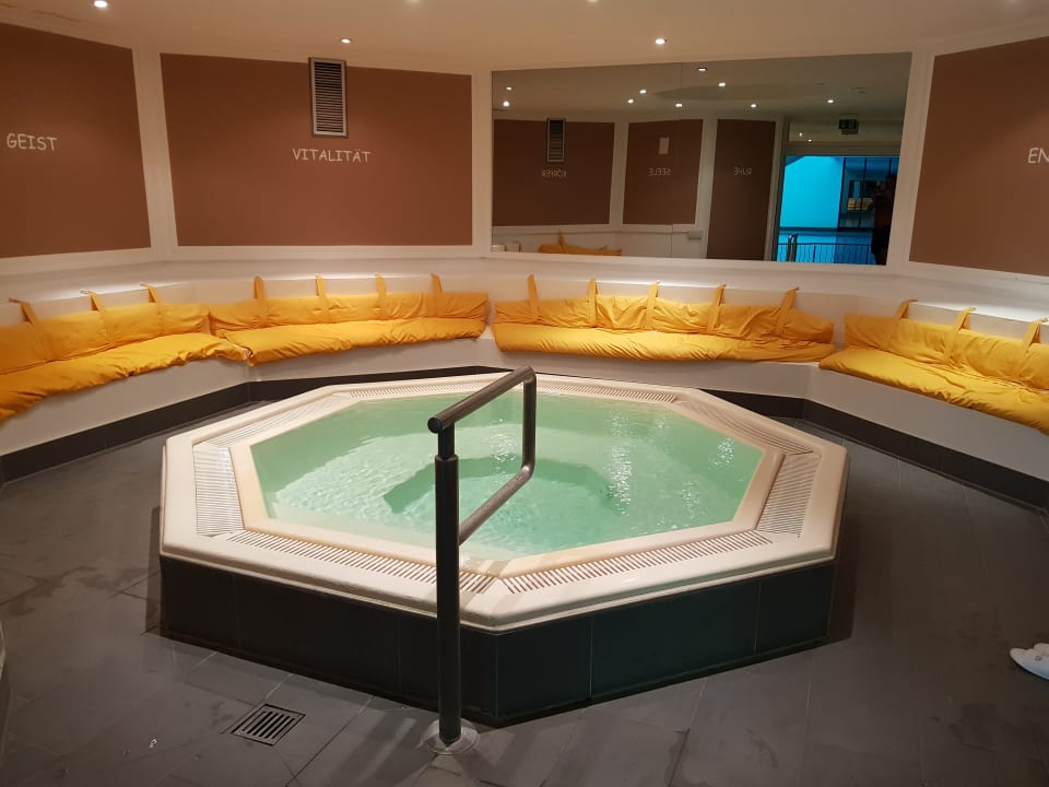 Pool Hotel Das Ludwig