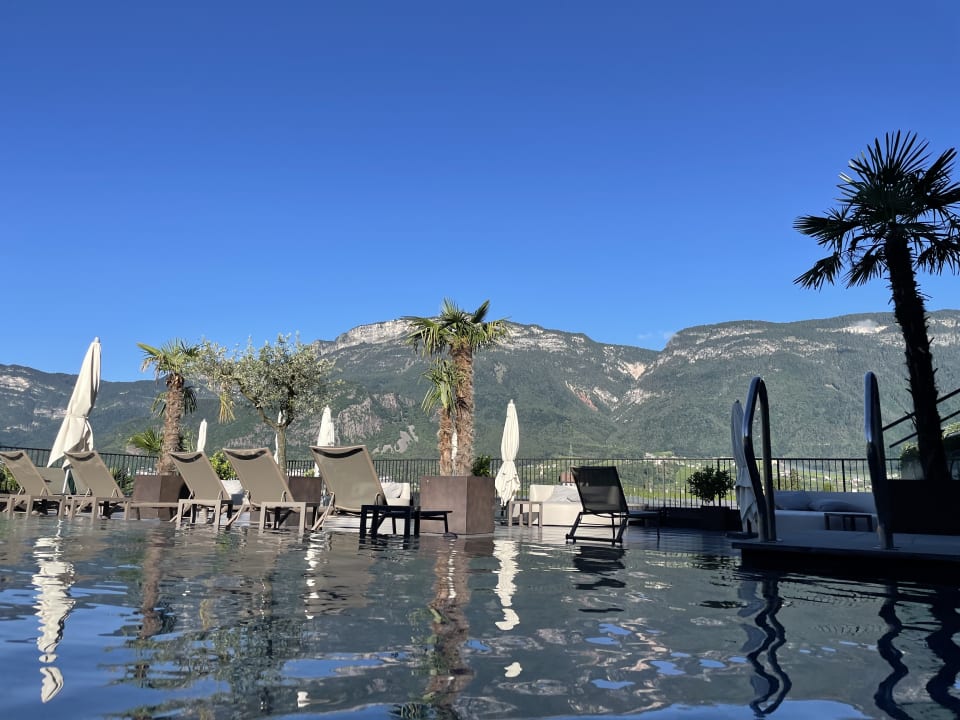 Pool Weinegg Wellviva Resort