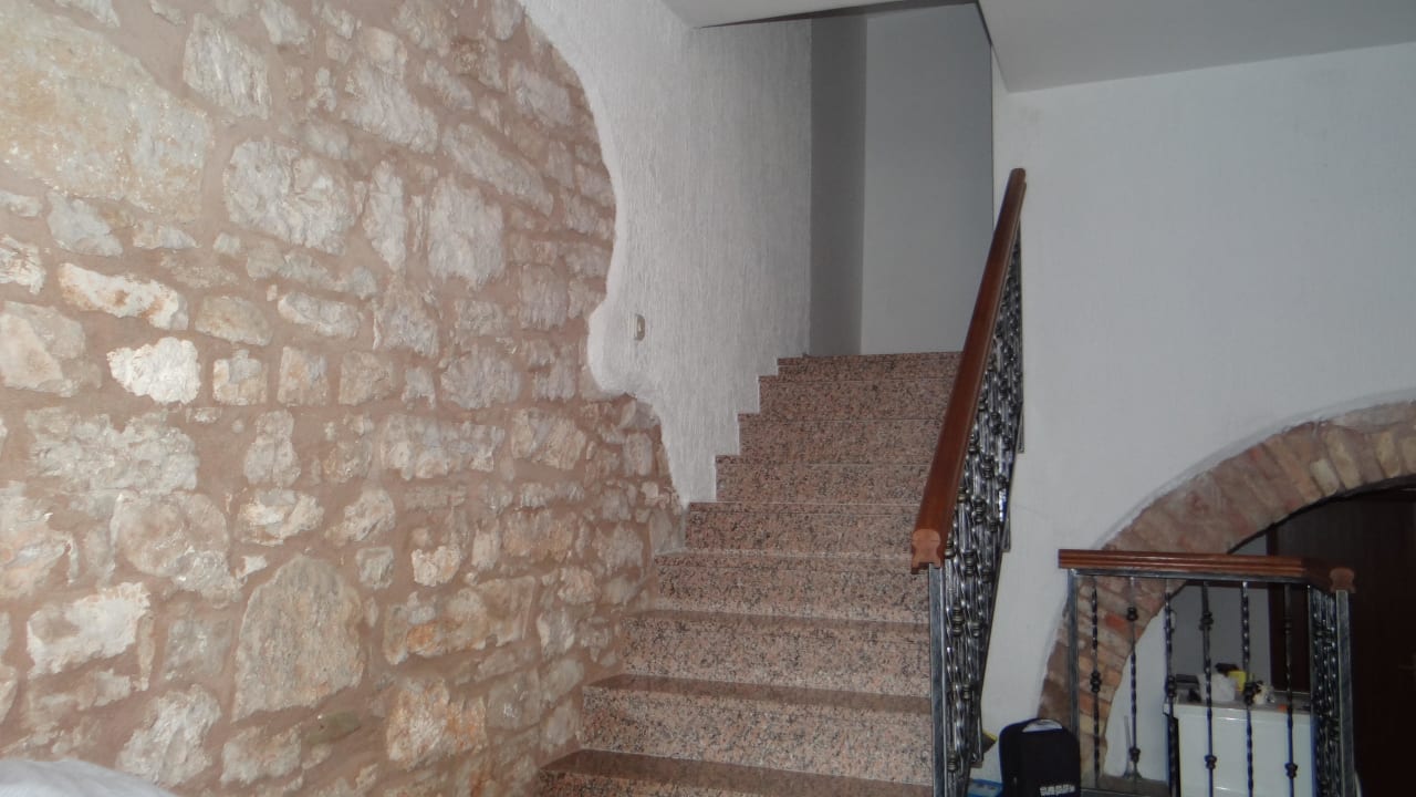 Wunderschöner Zugang zu den Appartments Apartmani Ivanis