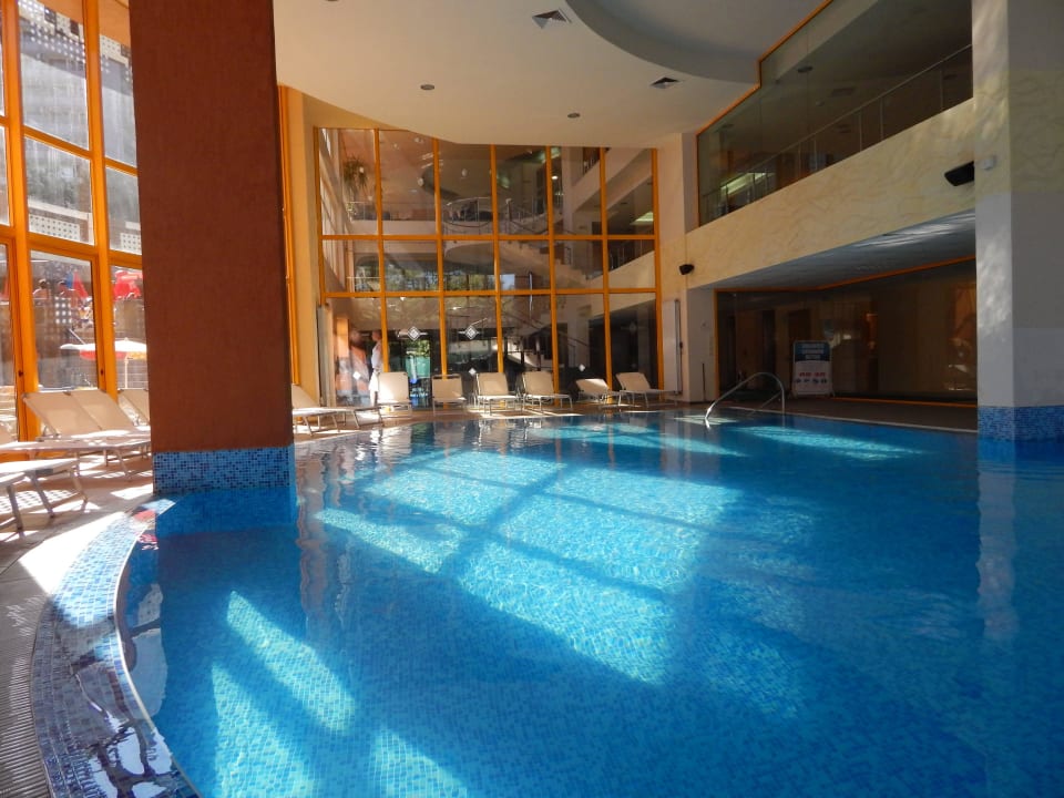 Basen kryty. Hotel Atlas