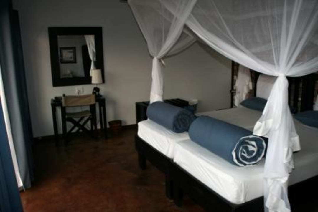 Bungalow, Innenansicht Etosha Safari Lodge