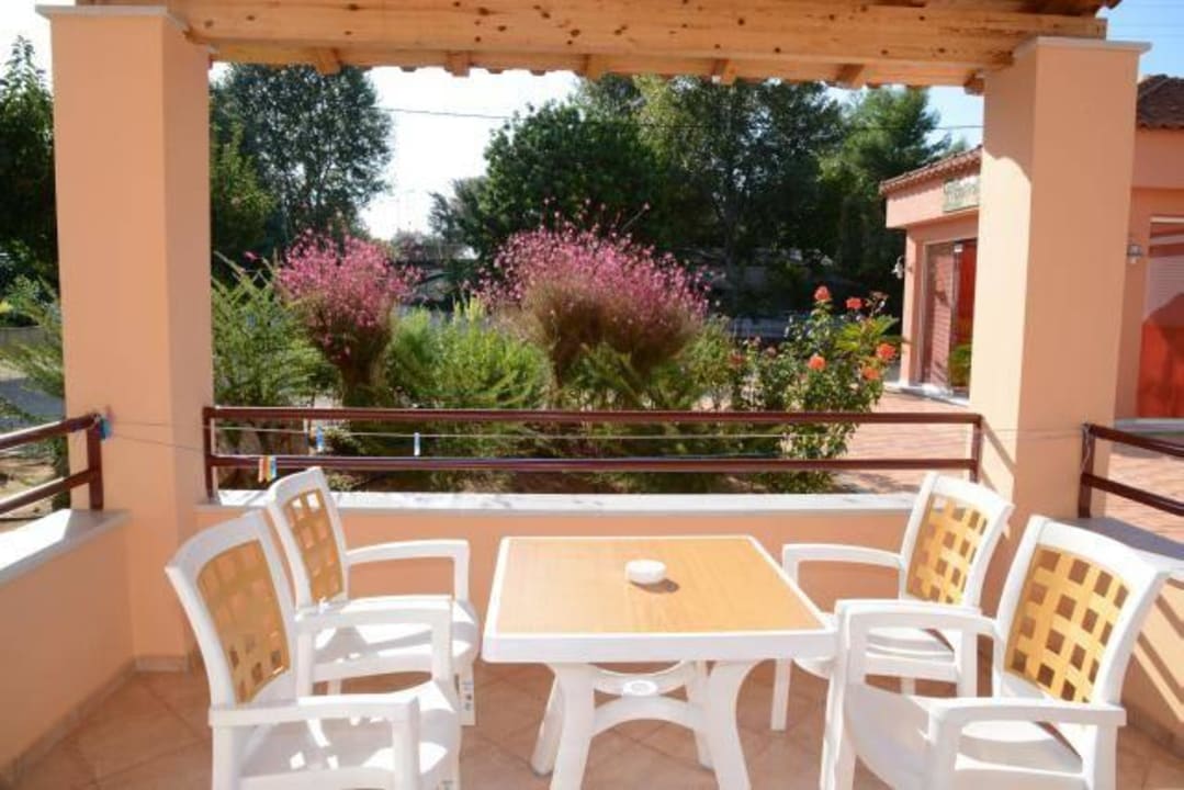 One Bedroom Apartment in two levels for 4 people Hotel Maria's Filoxenia Suites