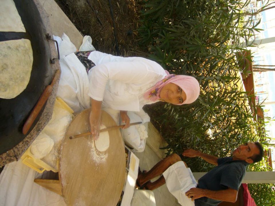 Täglich Gözleme am Strand Greenwood Kemer Resort