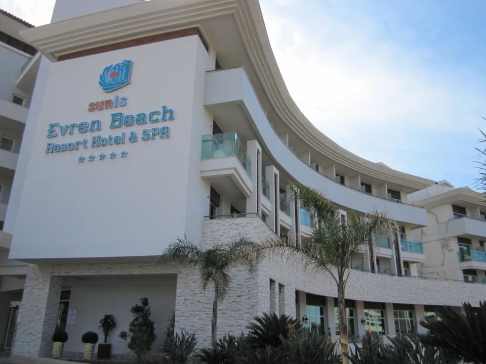 Eingangsbereich aussen Sunis Evren Beach Resort Hotel & Spa