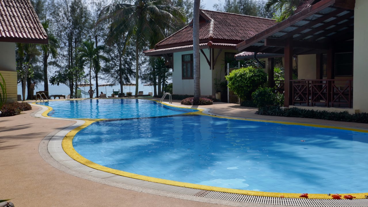 Pool Hotel Bayview Beach Resort