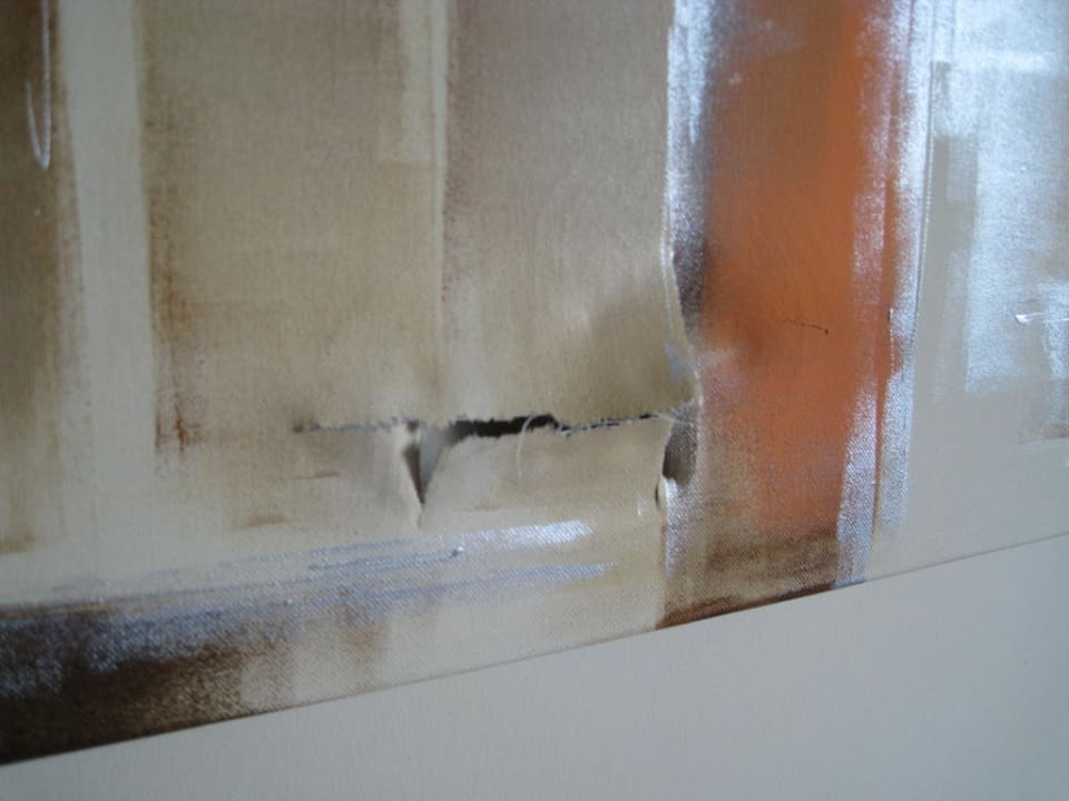 Aufgeschlitztes Bild über dem Bett Hotel SB BCN Events