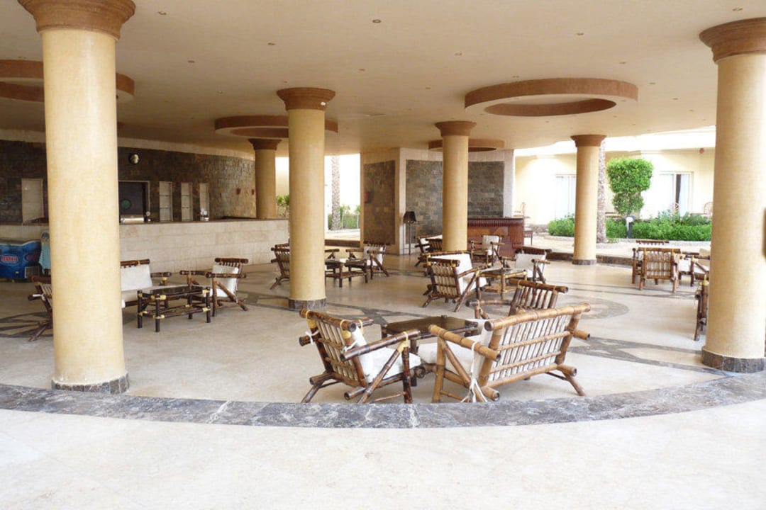 Bar unter der Terrasse Riviera Aqua Park Resort