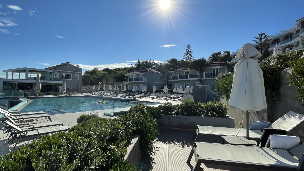 Pool Alexandra Beach Resort & Spa