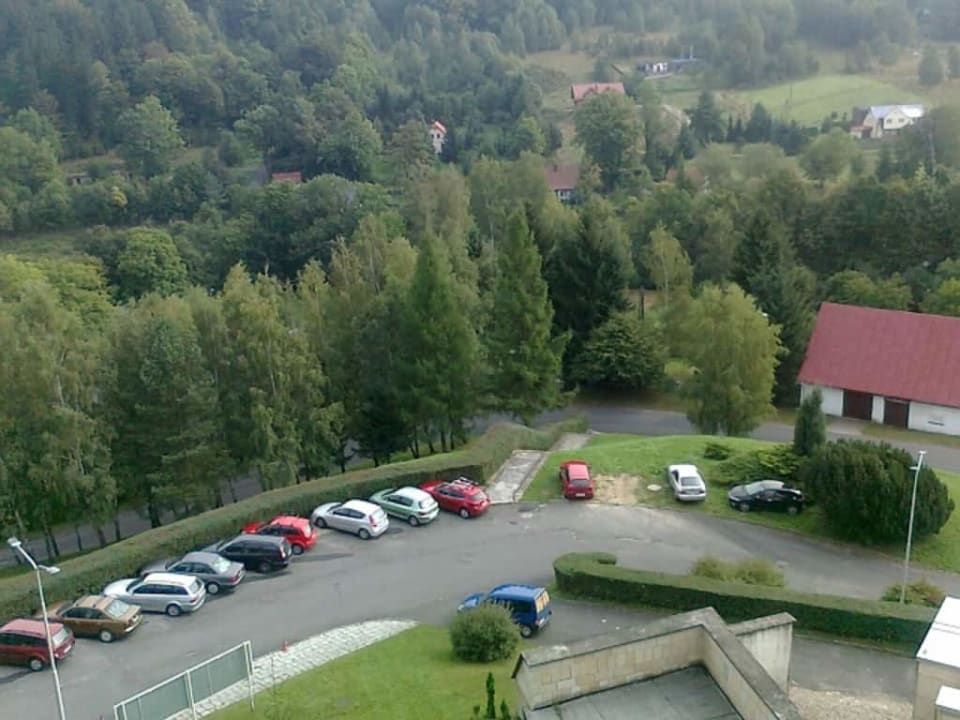 Bezpłatny parking przed hotelem INTERFERIE Aquapark Sport Hotel Malachit