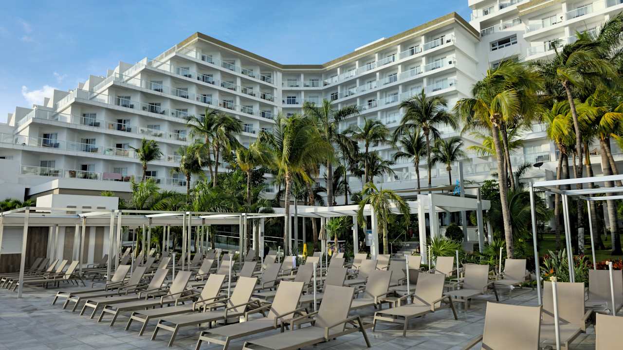Außenansicht Hotel Riu Caribe