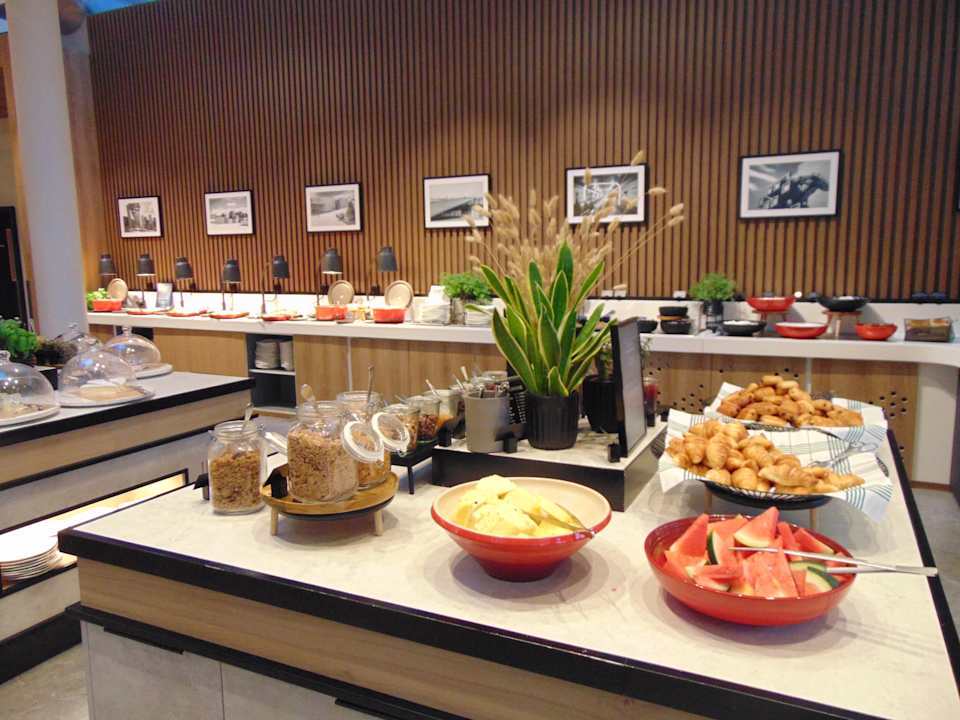 Gastro Radisson RED, Oslo Airport