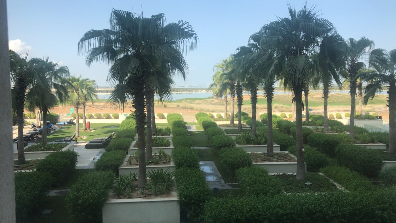 Gartenanlage Crowne Plaza Hotel Yas Island