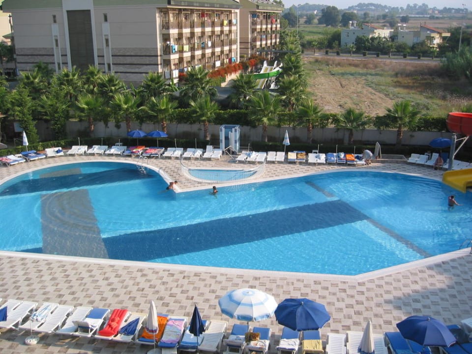 Blick auf den Pool Club Side Coast