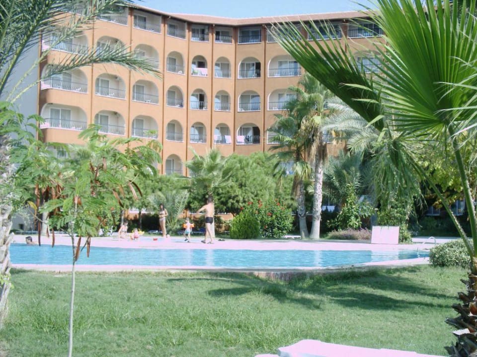 Hotelansicht Club Turtas Beach Hotel