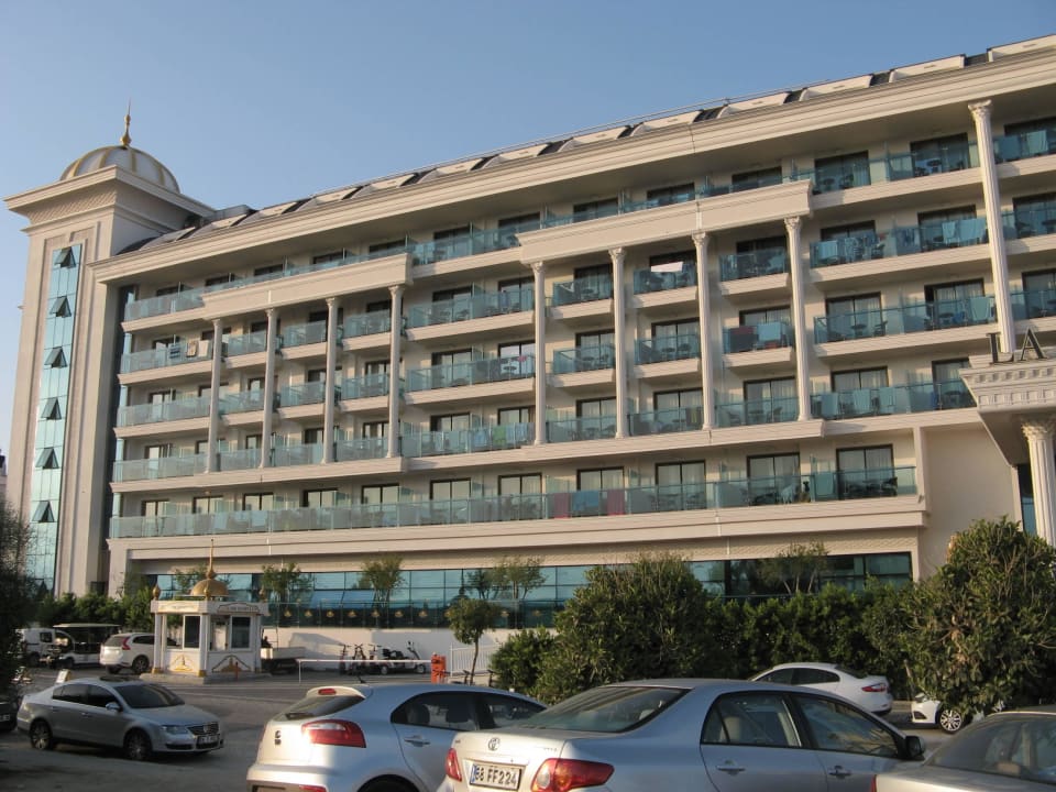 Front hotelu Castival Hotel