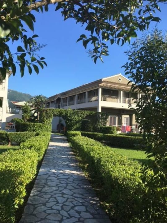 Gepflegtes Hotel Acharavi Beach Hotel