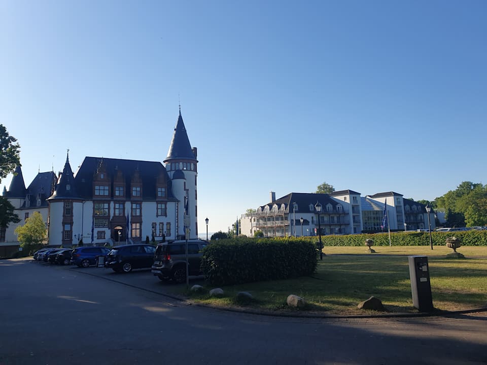 Außenansicht Seehotel Schloss Klink
