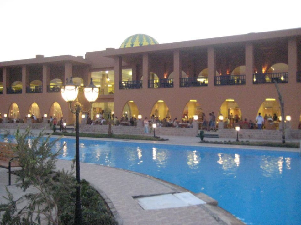 Büffetrestaurant mit Terrasse Titanic Beach Spa & Aqua Park