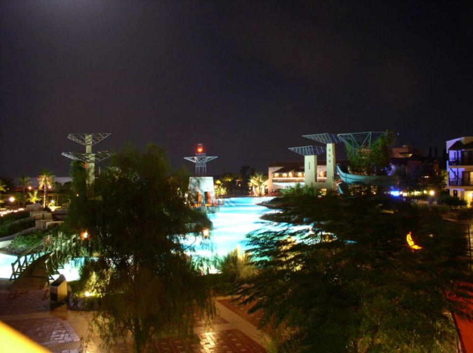 Pool bei Nacht Limak Limra Hotel & Resort