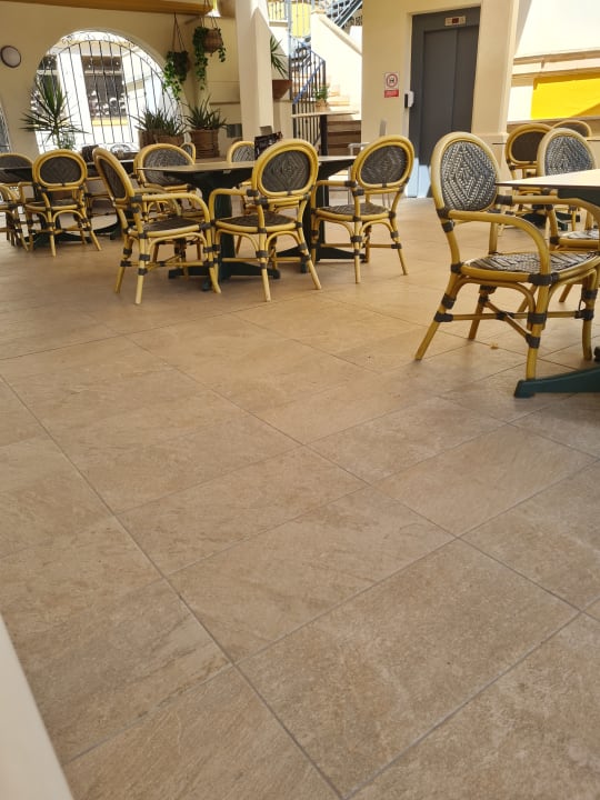 Lobby FLOR los Almendros Hotel