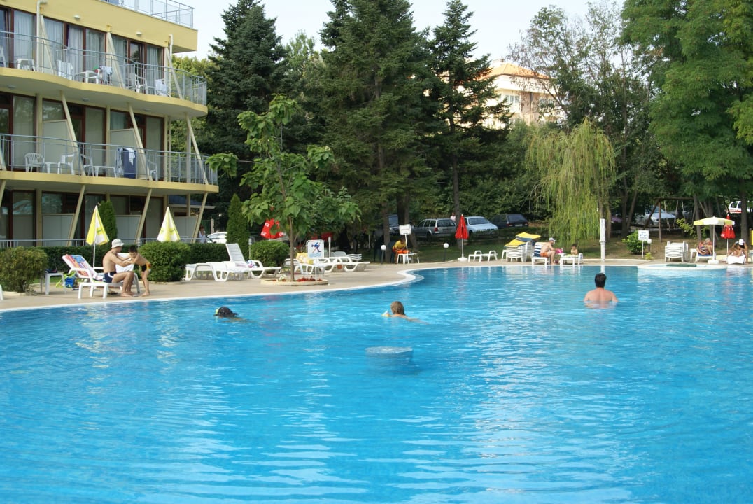 Pool Hotel Koral