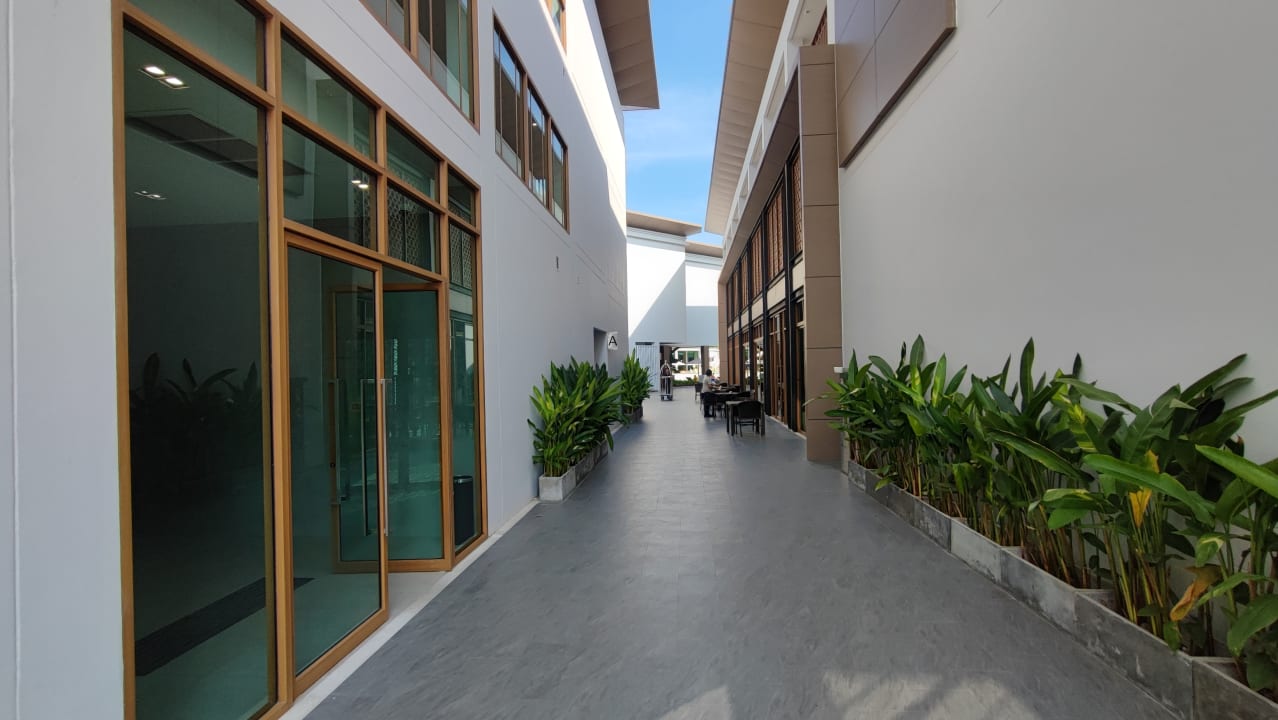 Außenansicht Bella Nara Phuket Naiyang Beach