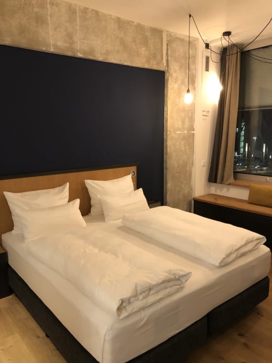 Zimmer Felix Suiten am Augustusplatz