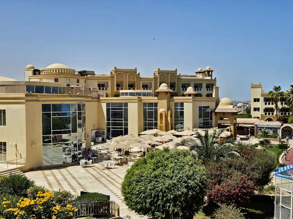 Gastro Serenity Alpha Beach