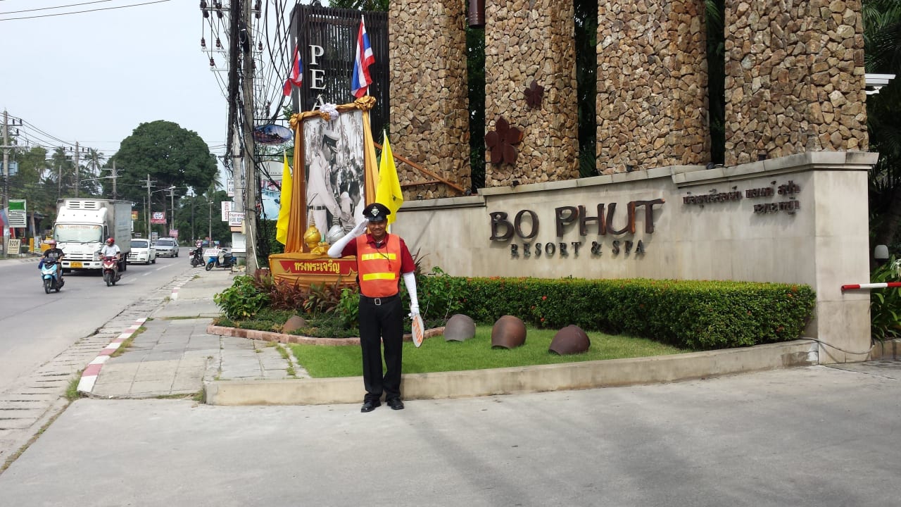 Hoteleinfahrt Bo Phut Resort & Spa