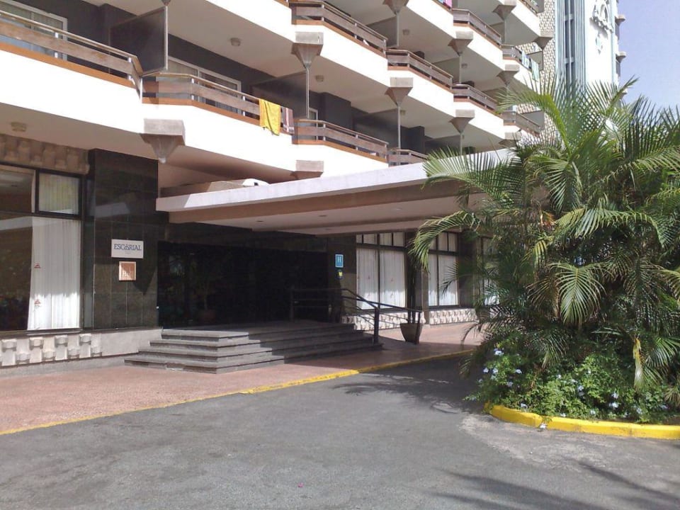 Der Eingangsbereich Bull Escorial & Spa