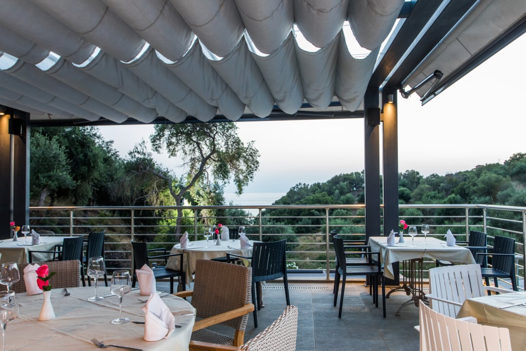 Gastro Aqua Oliva Resort - Across Hotels & Resorts