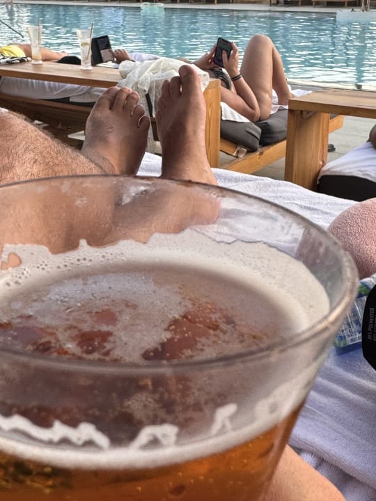 Gastro Serry Beach Resort