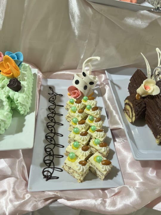 Gastro Shams Alam Beach Resort