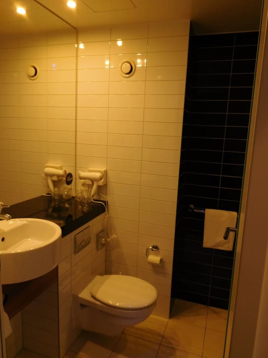 Bad Premier Inn Dresden City Zentrum