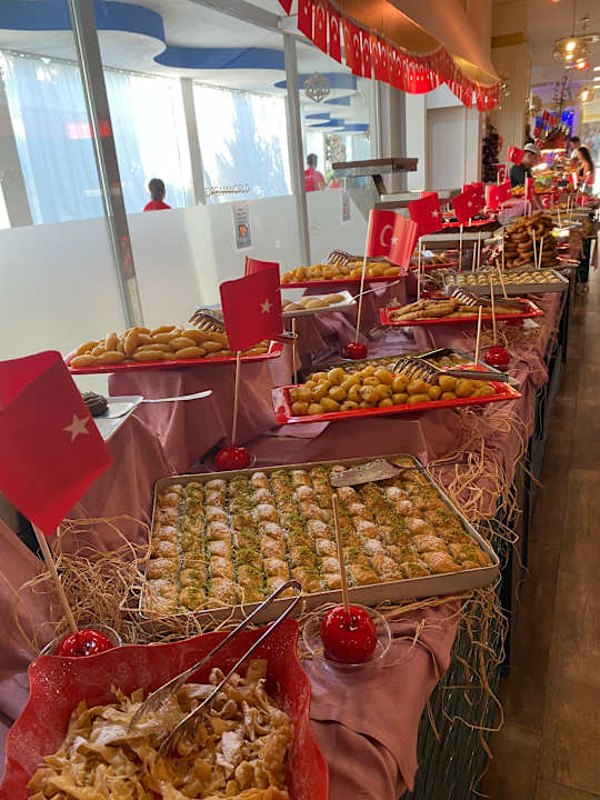 Gastro Dream World Aqua Hotel