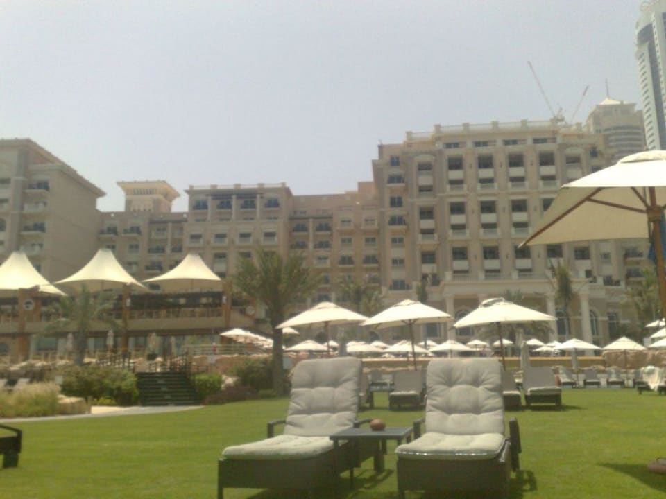 Liegenbereich The Westin Dubai Mina Seyahi Beach Resort & Marina