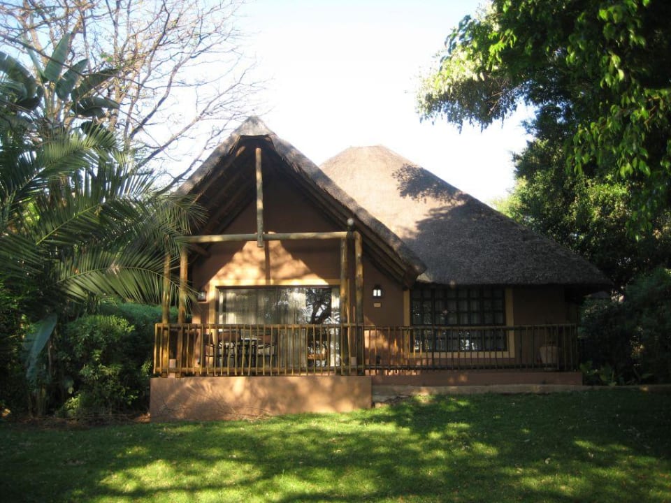 Chalet Hotel Chobe Marina