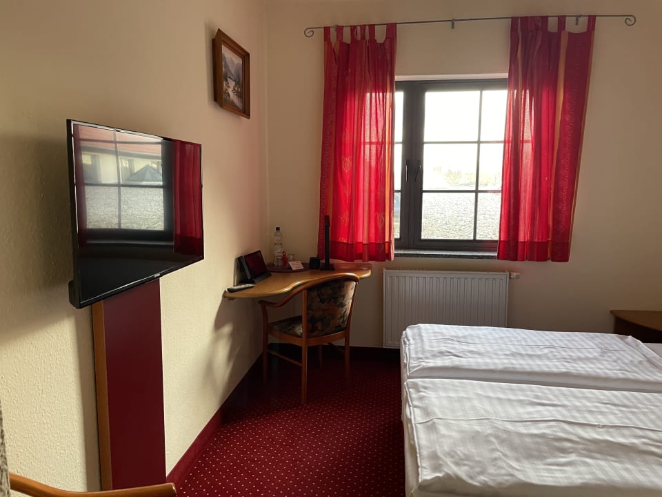 Zimmer West Hotel an der Sächsischen Weinstrasse