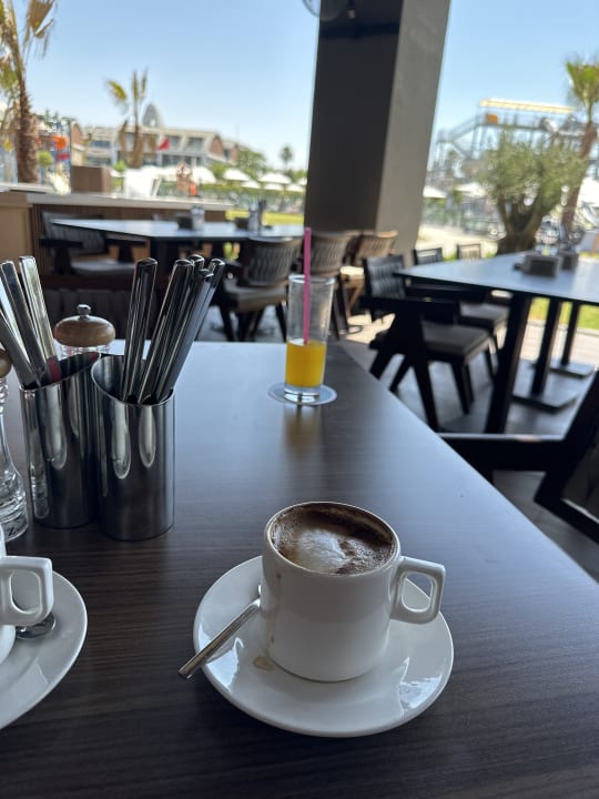 Gastro Jacaranda Luxury Resort