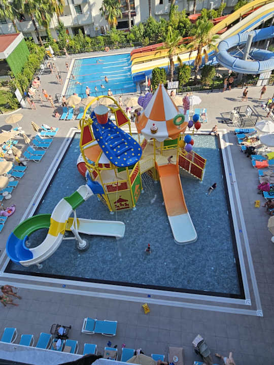 Pool Hane Family Resort