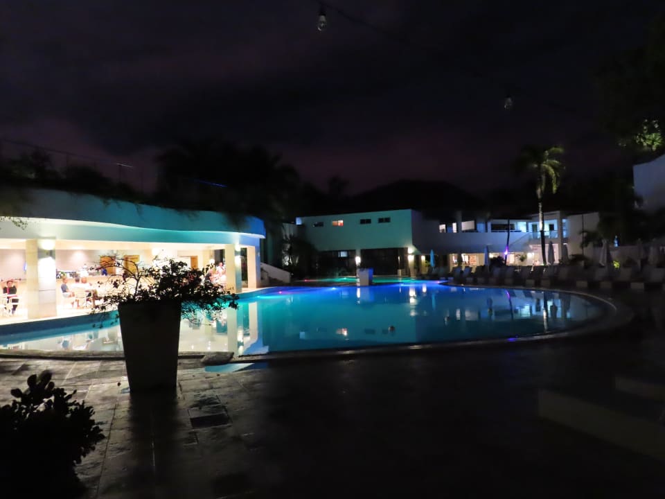 Pool Viva Heavens by Wyndham - All Inclusive Resort