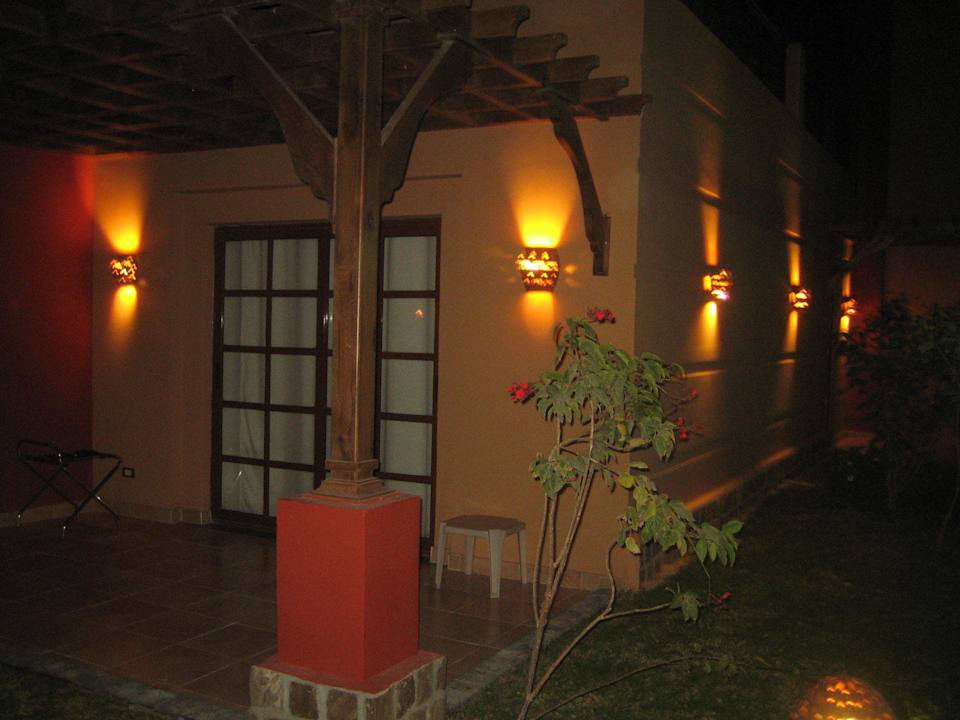 Unsere Terrasse am Abend Pickalbatros Alf Leila Wa Leila Resort - Neverland Hurghada