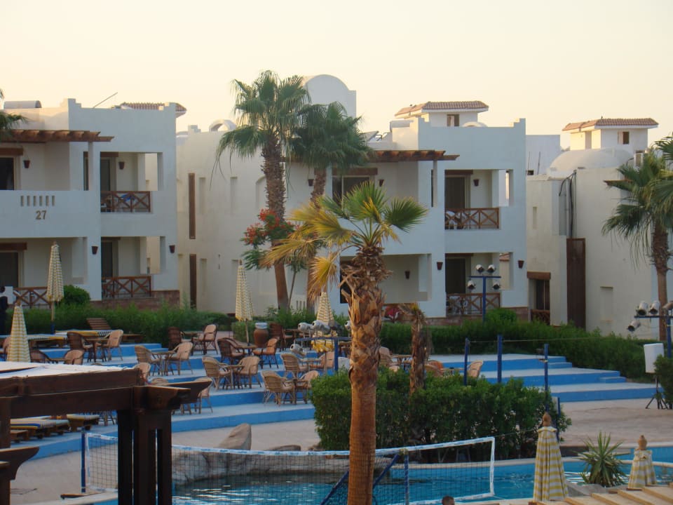 Basen Amphoras Aqua