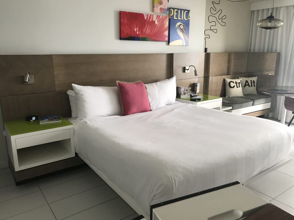 Zimmer Royal Palm South Beach Miami, a Tribute Portfolio Resort