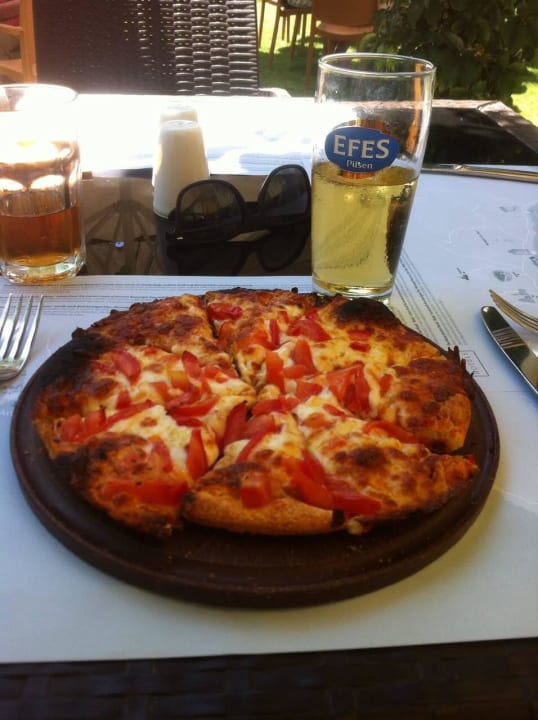 Strandbar Pizza Melas Lara Hotel